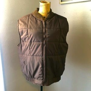 Moose Creek Full Zip Nylon Puffer Vest Jacket Brown Men's Size Medium.